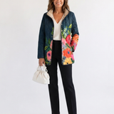 Freja | Quiltad Jacka med Målade Blommor
