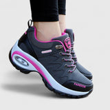 Helle | Sneakers