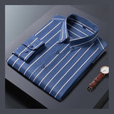 Levi™ | Elegant Randig Skjorta