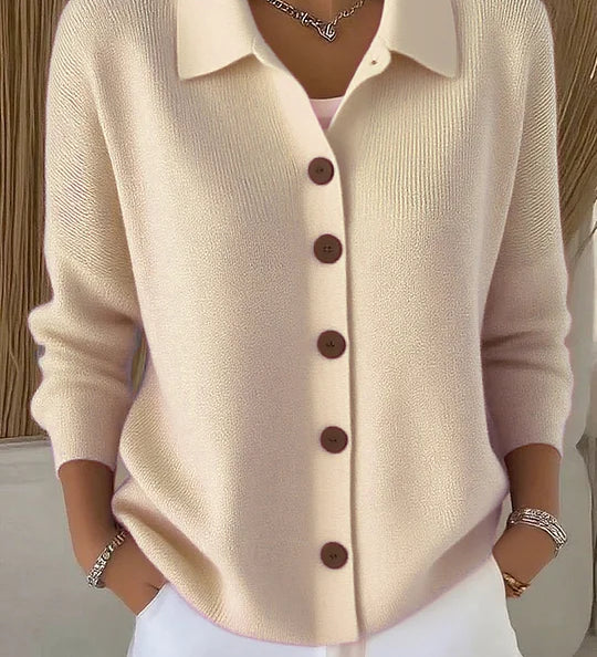Giuseppina | Cardigan med Krage och Knappar