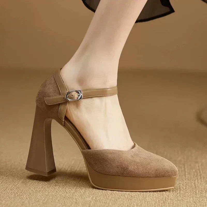 Bianca | Eleganta Dekolletéer