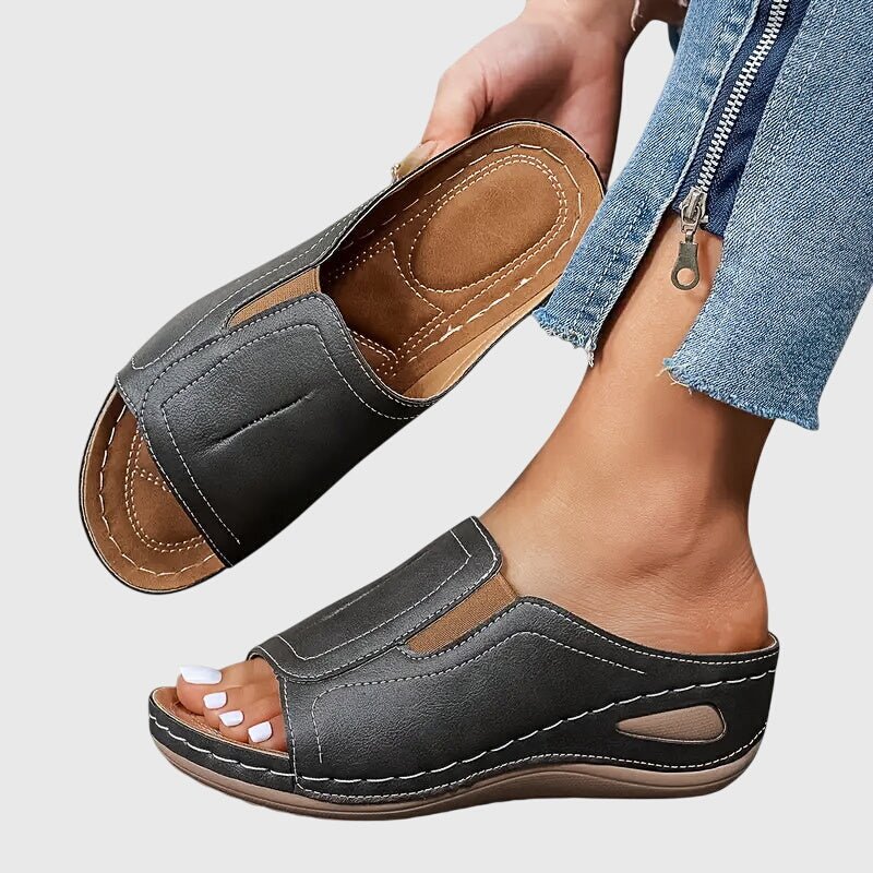 Stine | Ortopediska sandaler