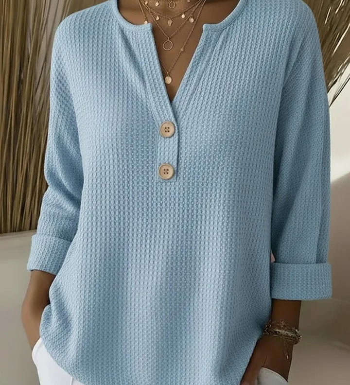 Lucia | Henley T-shirt med Prägling och Knappar